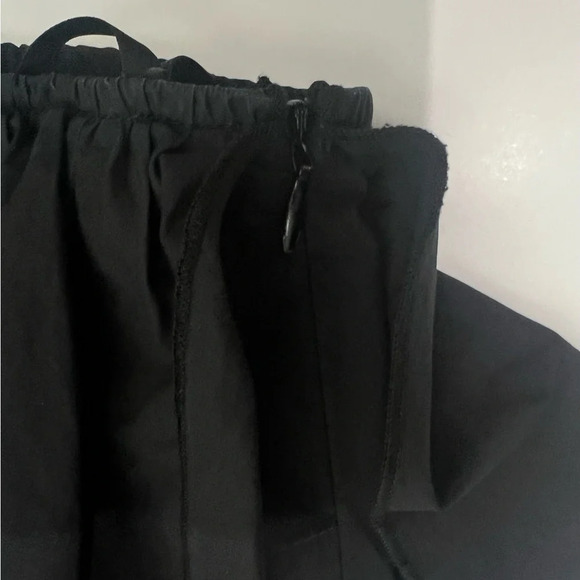 Vineyard Vines Size Small One Shoulder Ruffle Short Dress Jet Black 100% cotton - Picture 8 of 14